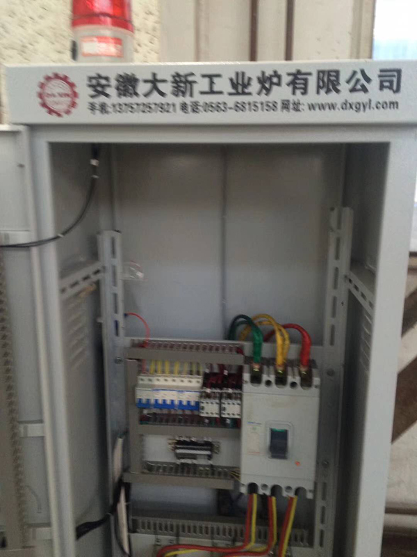 �ӱ��ȷ����ξ�ʽ�ػ�t����ϵ�y(t��ng)